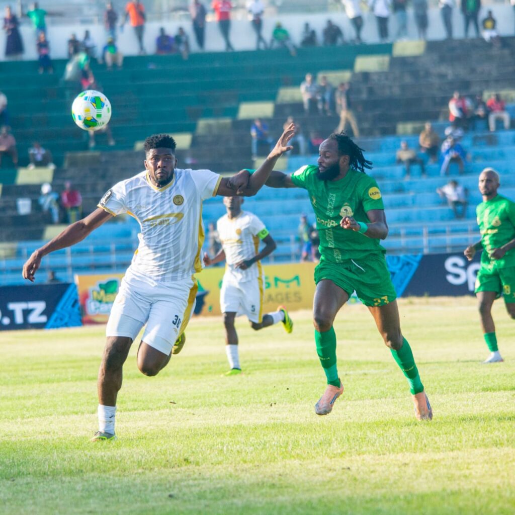 Ni fainali ya Simba, Azam Kombe la CRDB